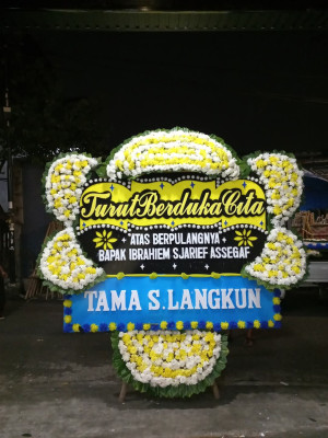Papan Bunga Duka di Gerendeng